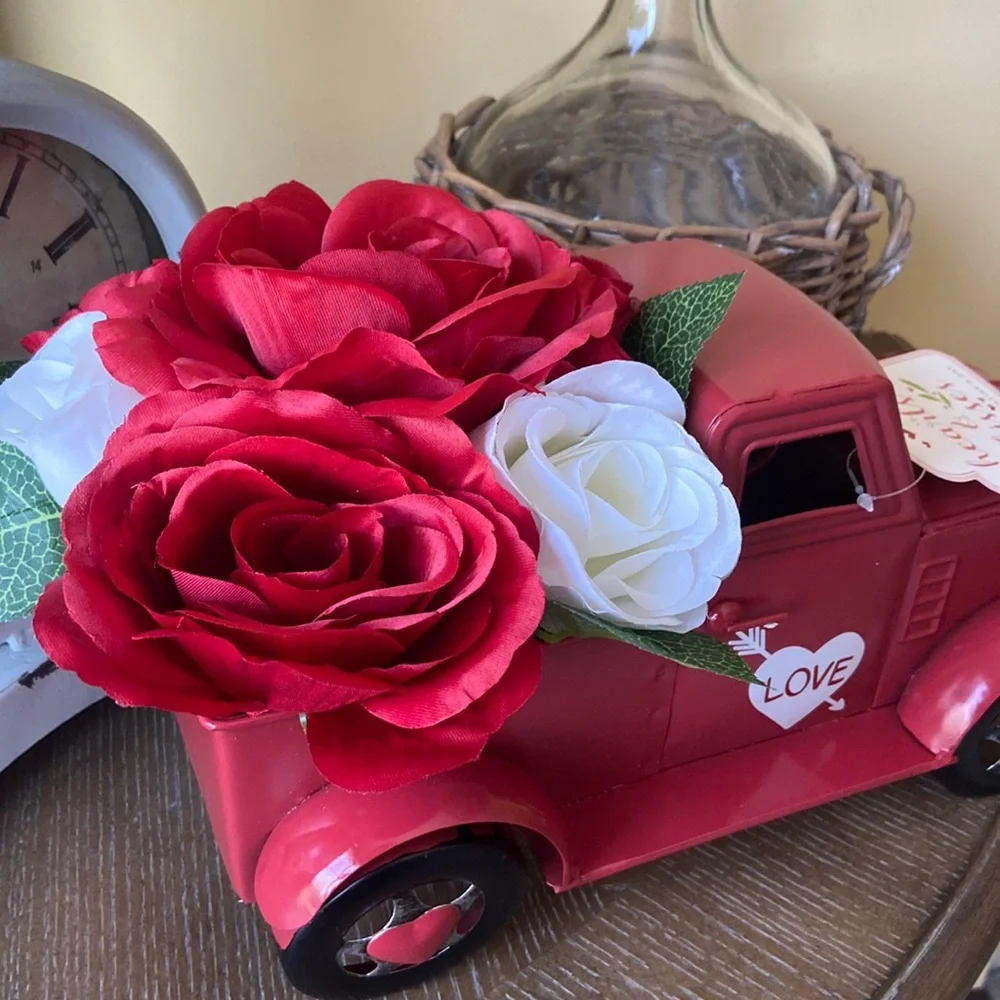 Valentine’s Day Farmhouse Rustic Vintage Farm Red Pick Up Truck Centerpiece - Picture 3 of 9